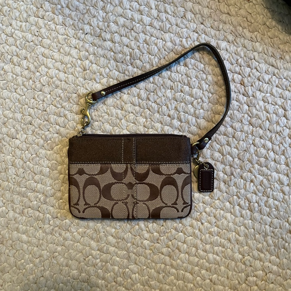 Coach wristlet-signature logo - Picture 2 of 3